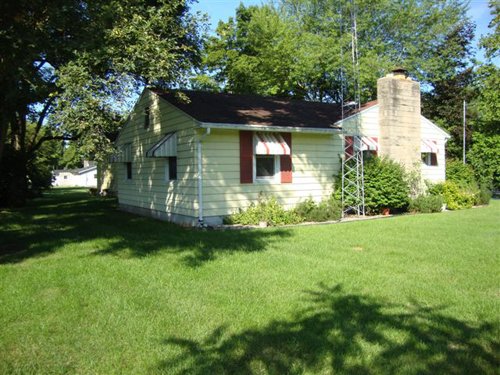 Property photo 2 - Country Home Real Estate Auction